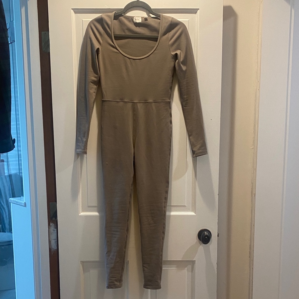 Aritzia Wilfred Long Sleeve Scoop-Neck Jumpsuit in Taupe